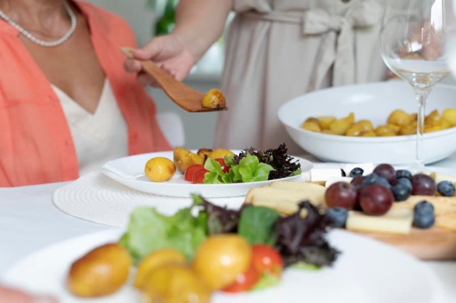 How Should You Eat During Menopause? Tips for a Healthy Life